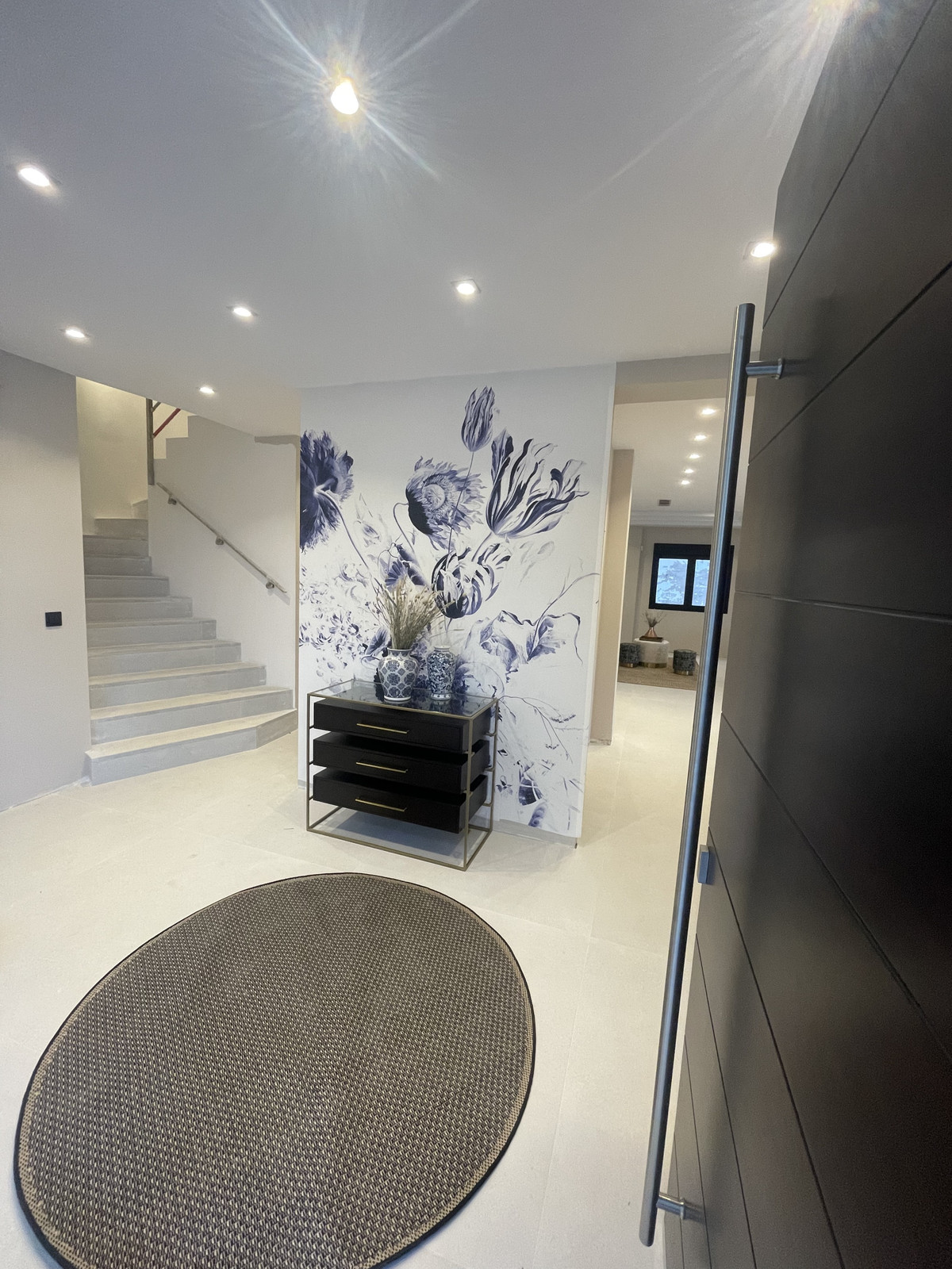 Villa for sale in Elviria