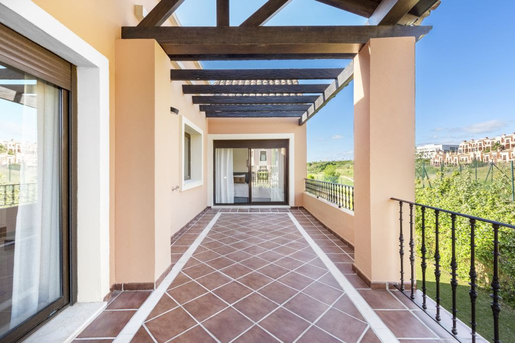 DP-12-R4104328-7 Villa for sale in Estepona