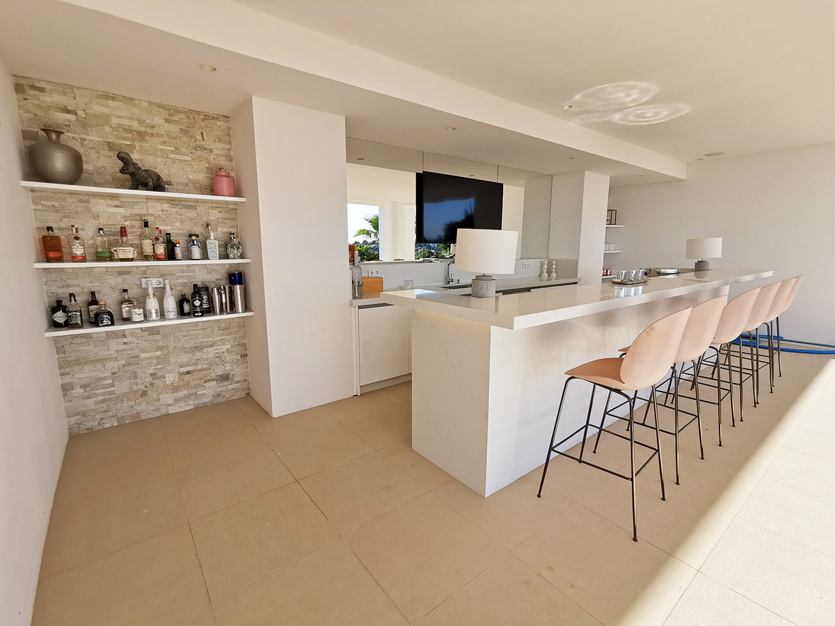 DP-12-R4124926-23 Villa for sale in Benahavís