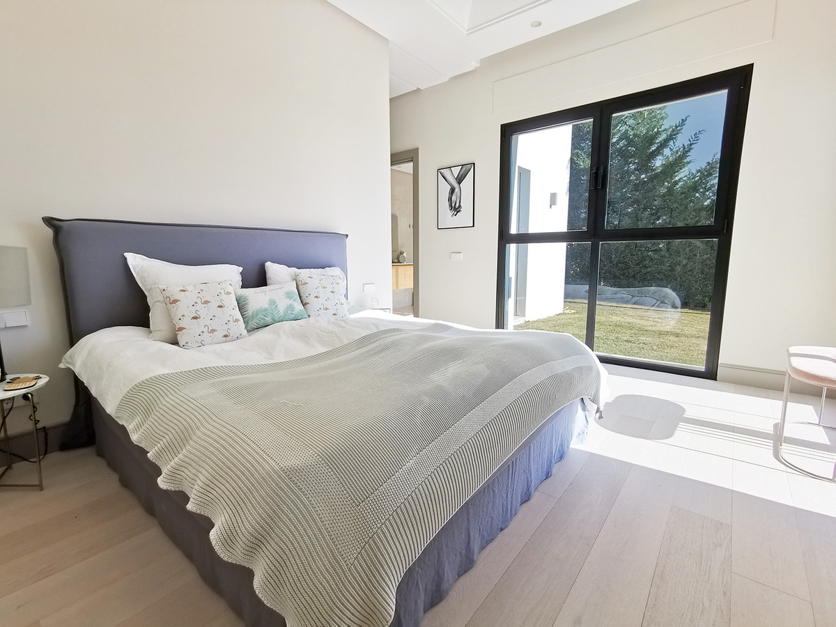 Villa for sale in Benahavís