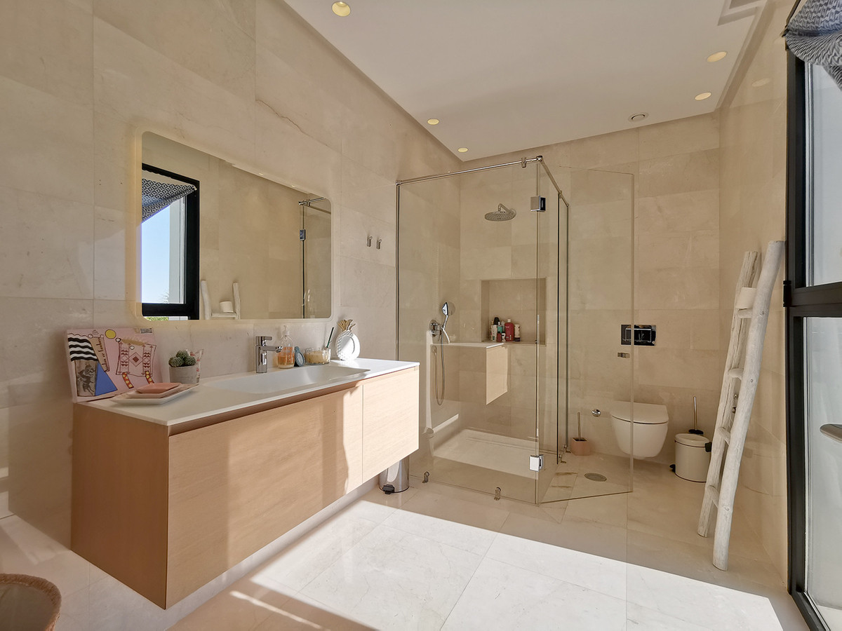 Villa for sale in Benahavís