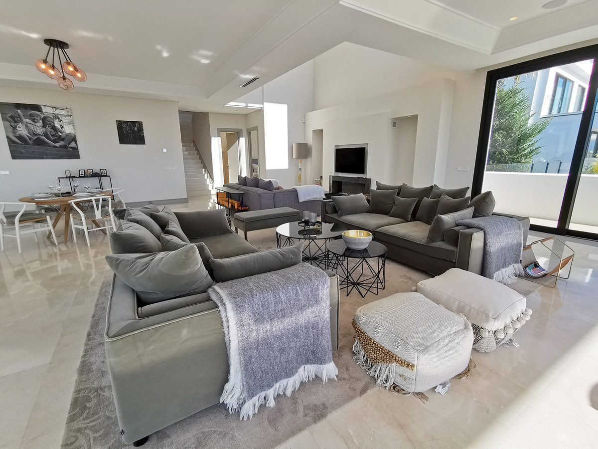 Villa for sale in Benahavís