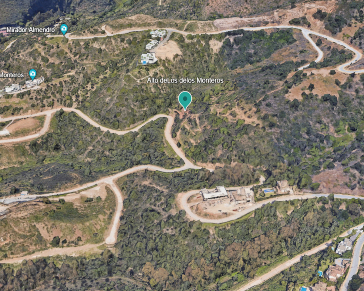 DP-12-R4457677-5 Land for sale in Altos de los Monteros