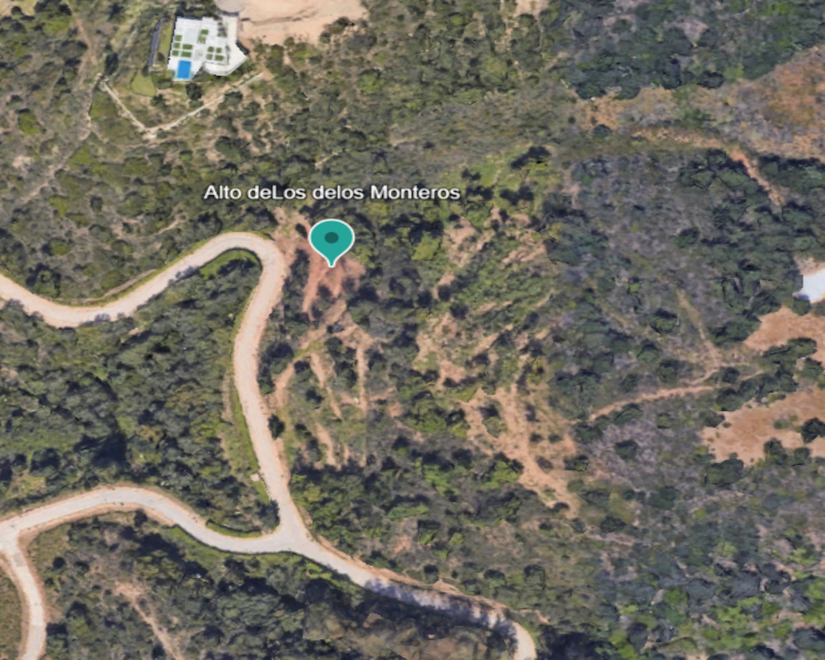 DP-12-R4457677-7 Land for sale in Altos de los Monteros