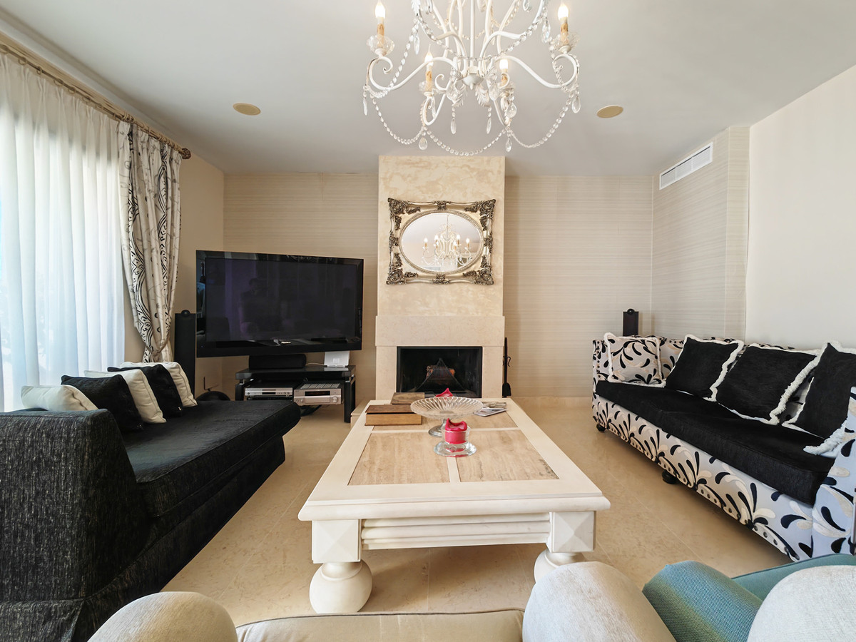 Penthouse for sale in Benahavís