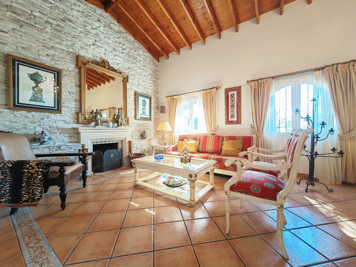 Villa for sale in Marbesa