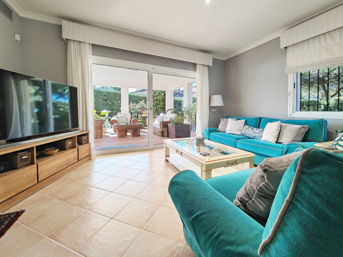 Villa for sale in Marbesa