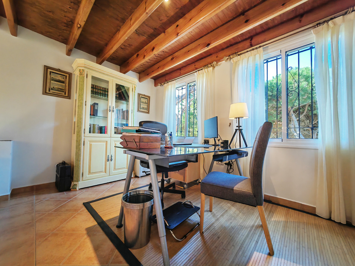 Villa for sale in Marbesa