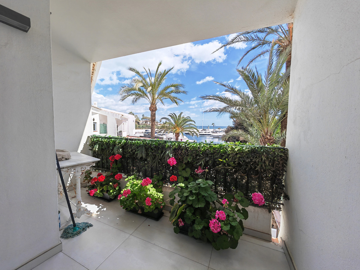 Apartment for sale in Cabopino