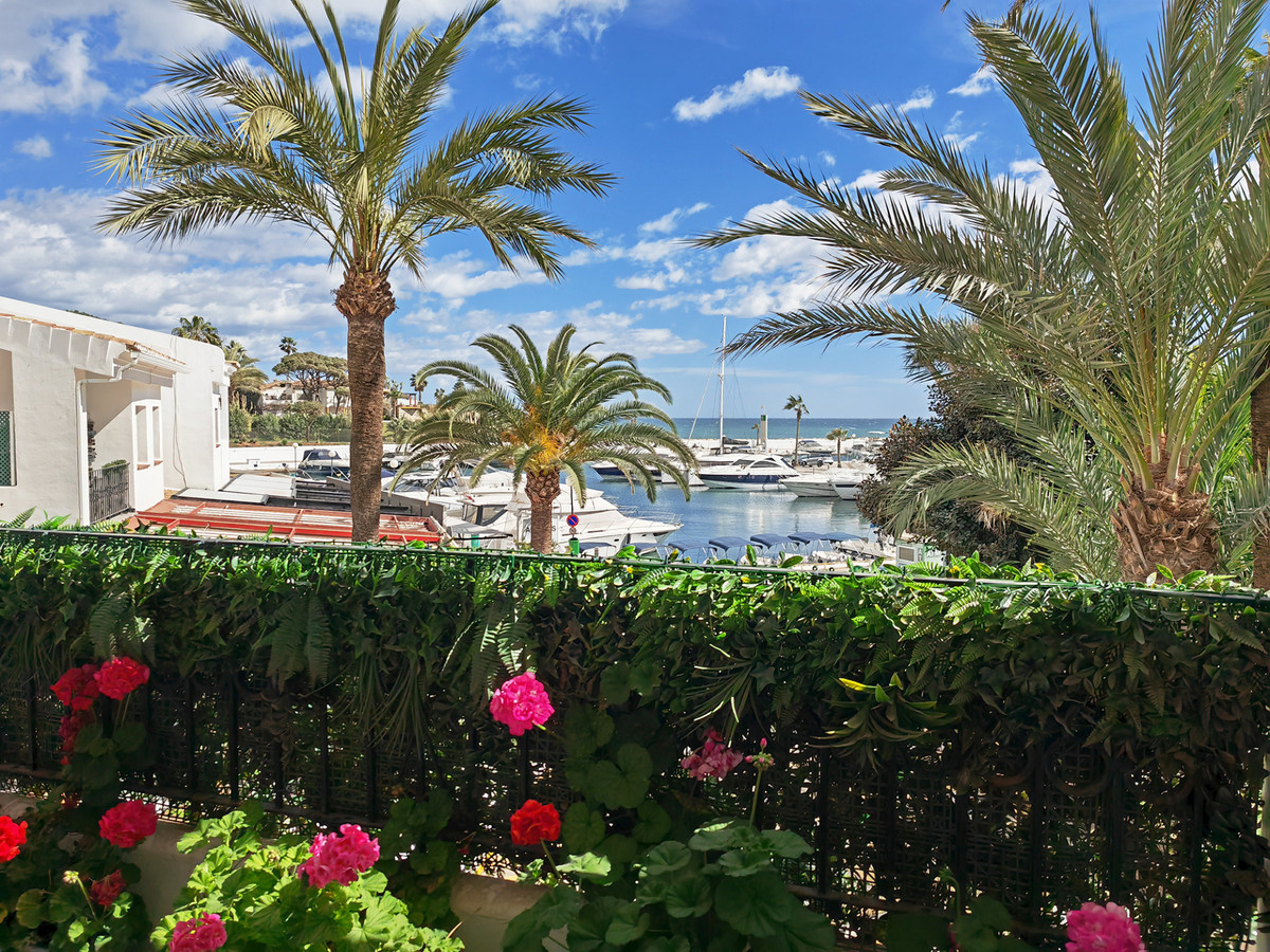 Apartment for sale in Cabopino