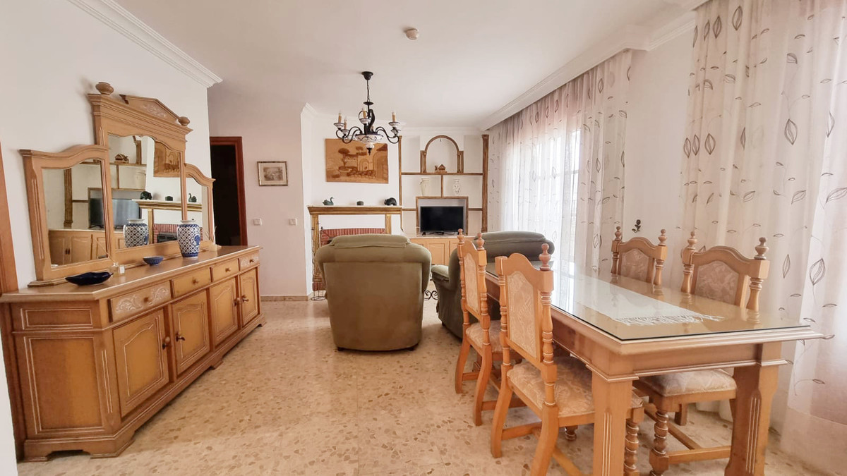 Townhouse for sale in Estepona