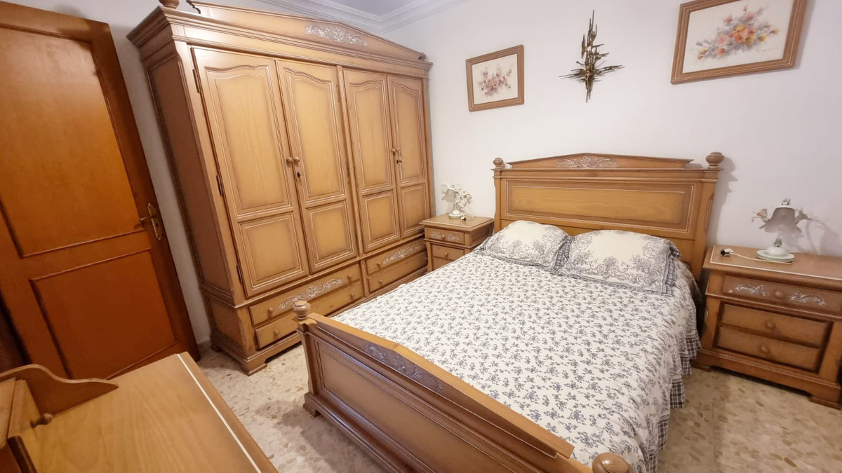Townhouse for sale in Estepona