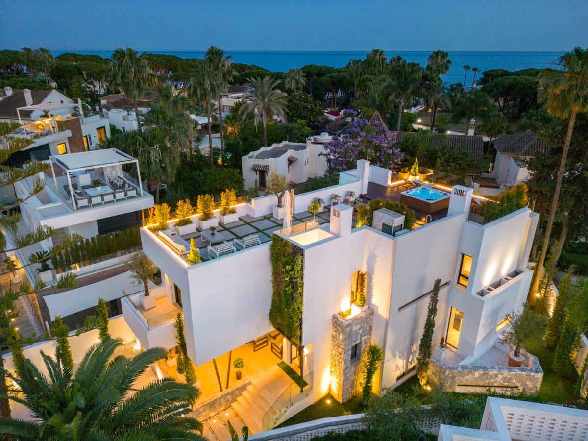 Villa for sale in The Golden Mile