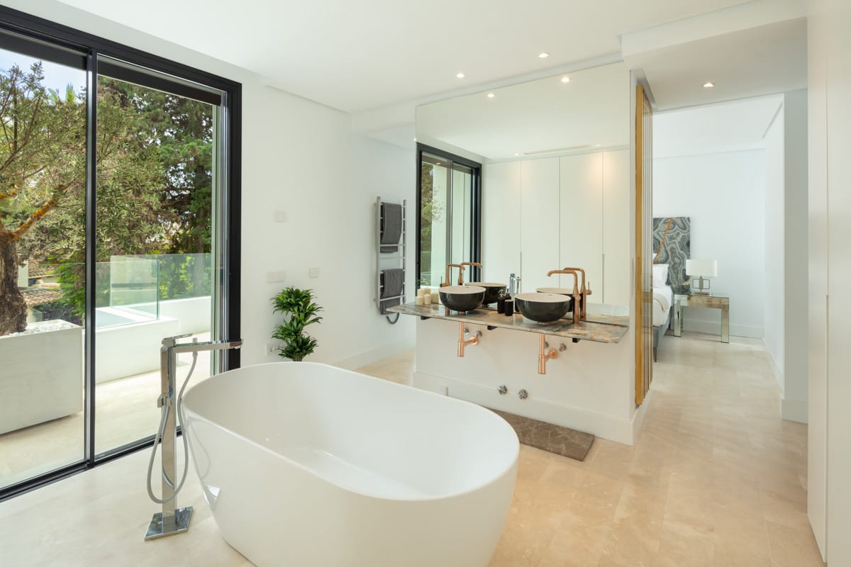 Villa for sale in The Golden Mile