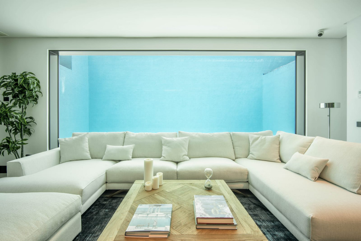 Villa for sale in The Golden Mile