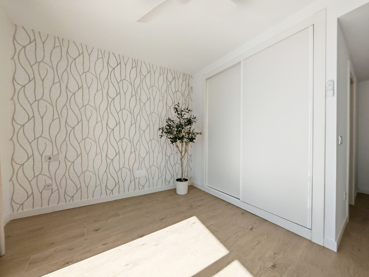 DP-12-R4888849-9 Apartment for sale in Estepona