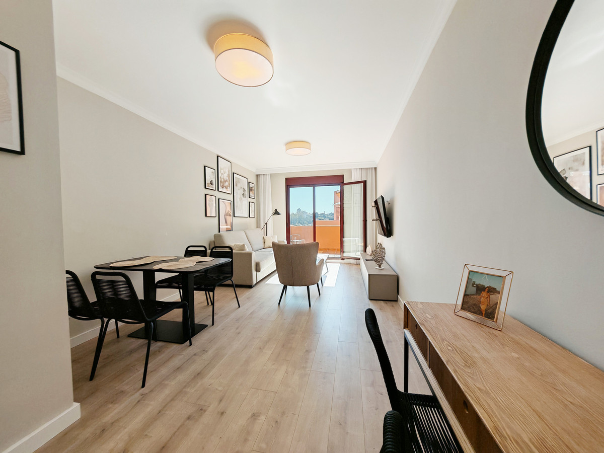DP-12-R5004595-1 Penthouse for sale in Benahavís
