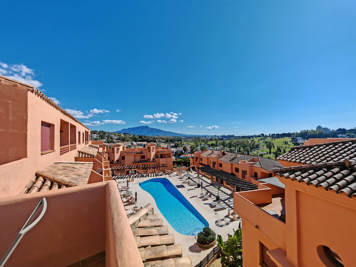 DP-12-R5004595-15 Penthouse for sale in Benahavís