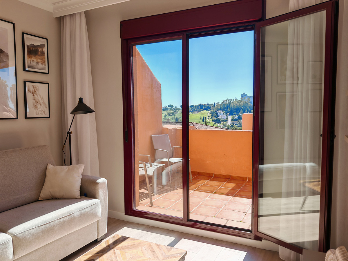 DP-12-R5004595-3 Penthouse for sale in Benahavís