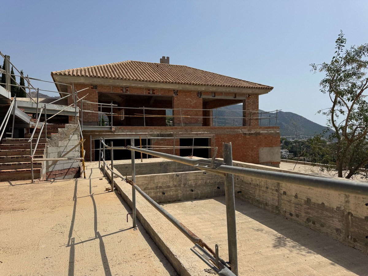 Villa for sale in Mijas