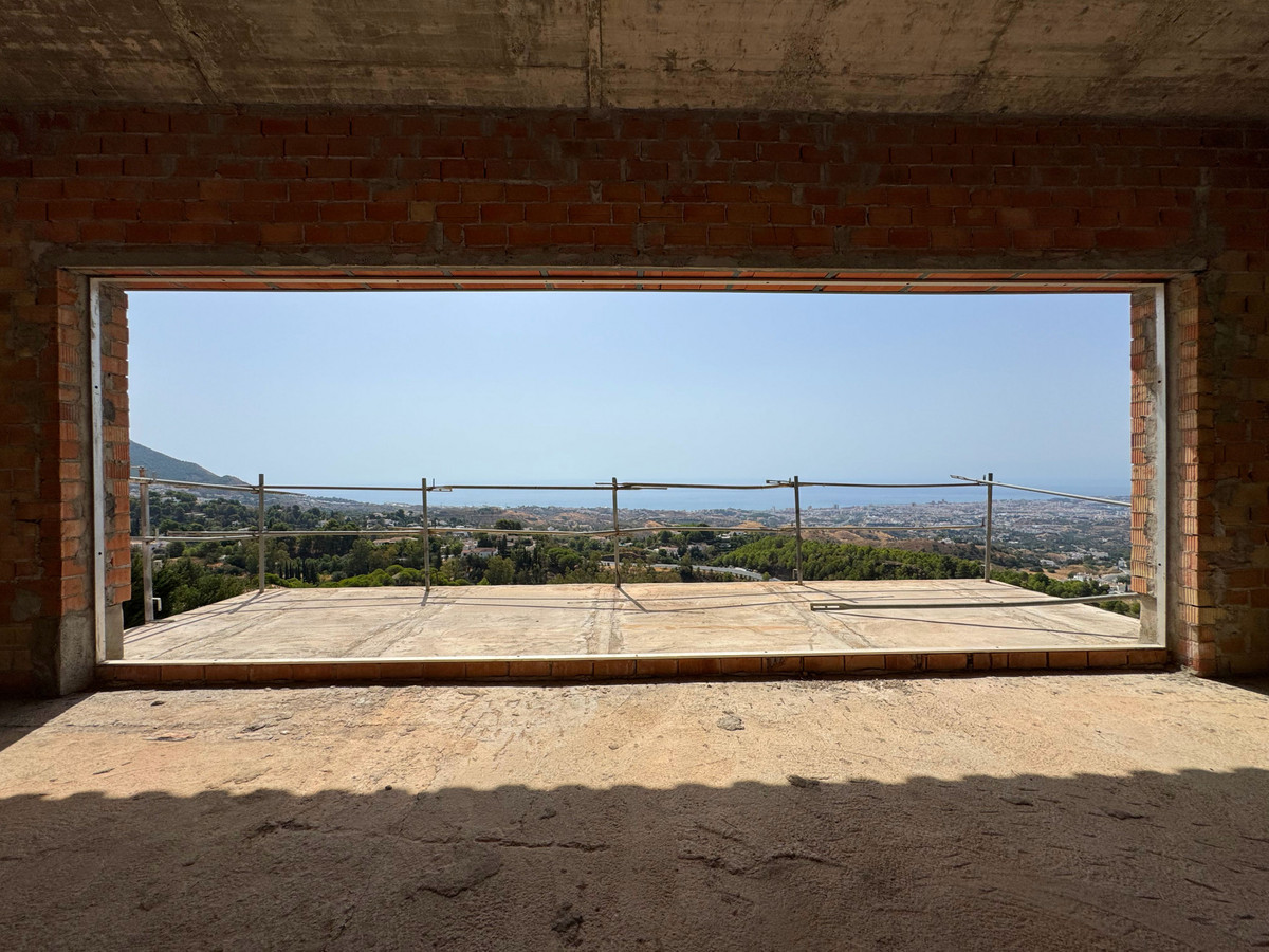 Villa for sale in Mijas