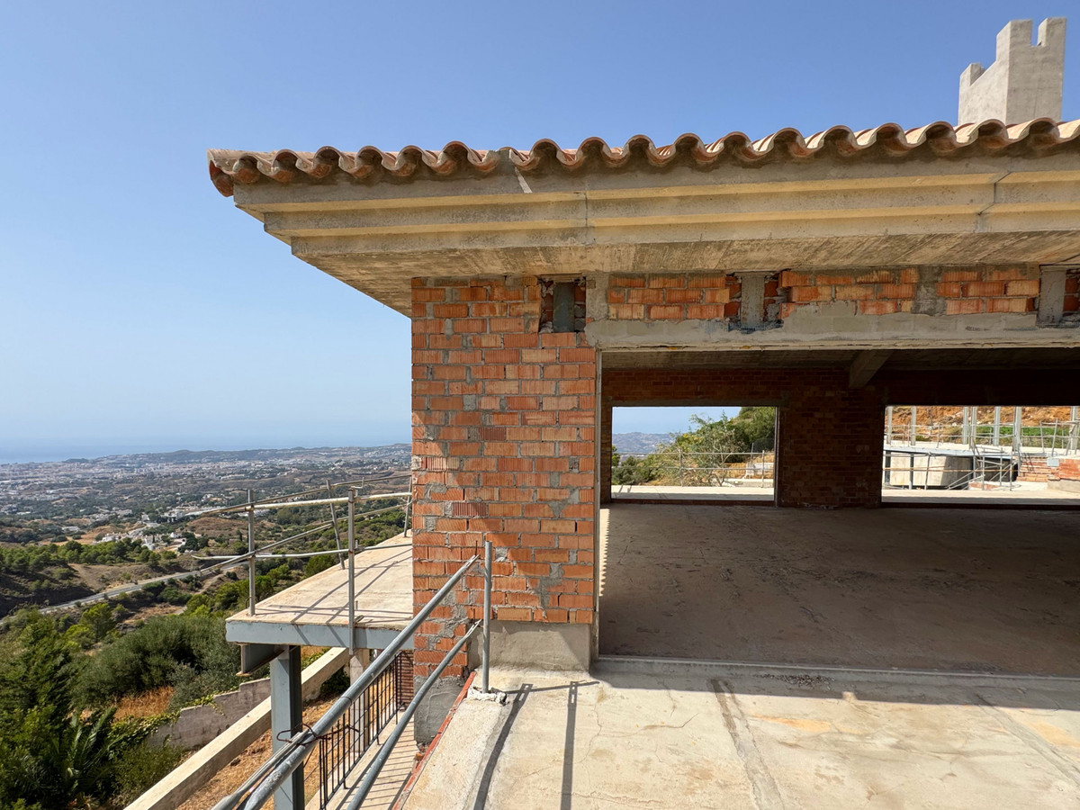 Villa for sale in Mijas