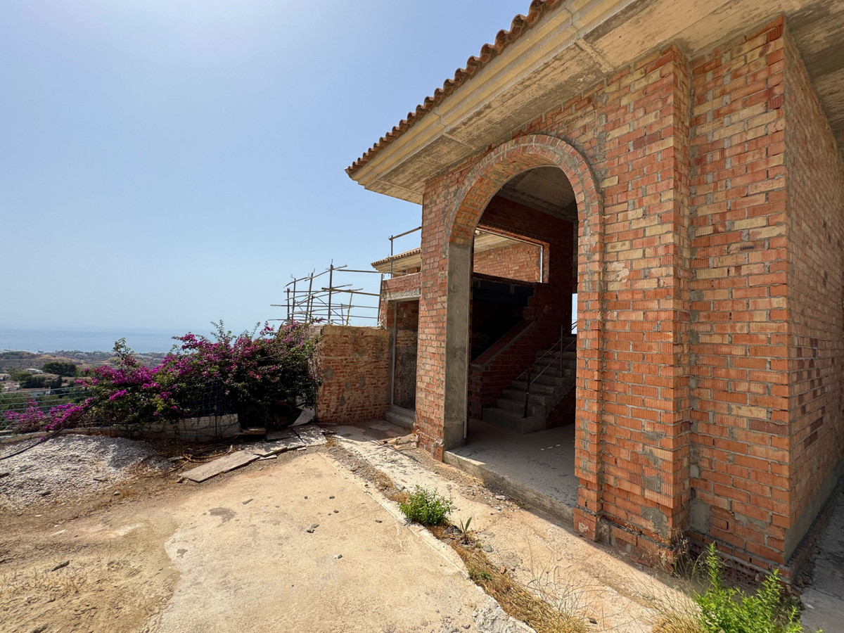 Villa for sale in Mijas