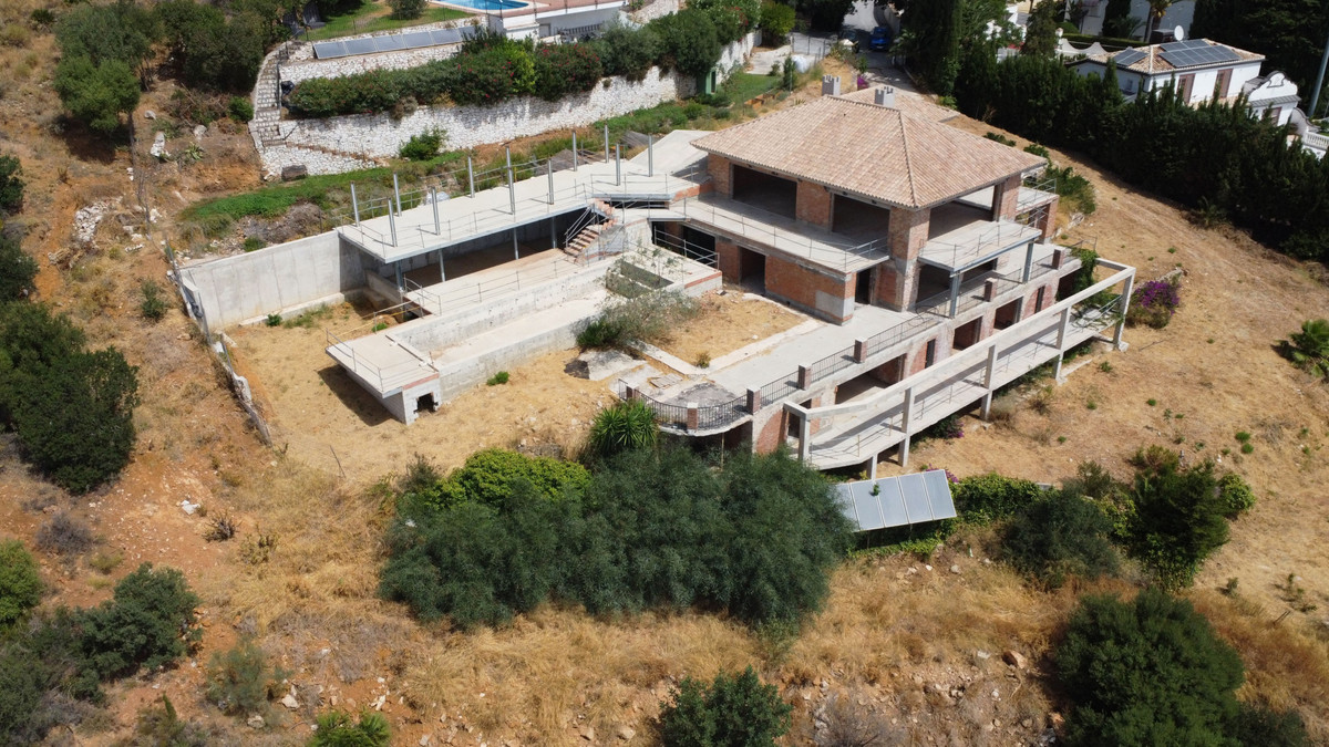 Villa for sale in Mijas