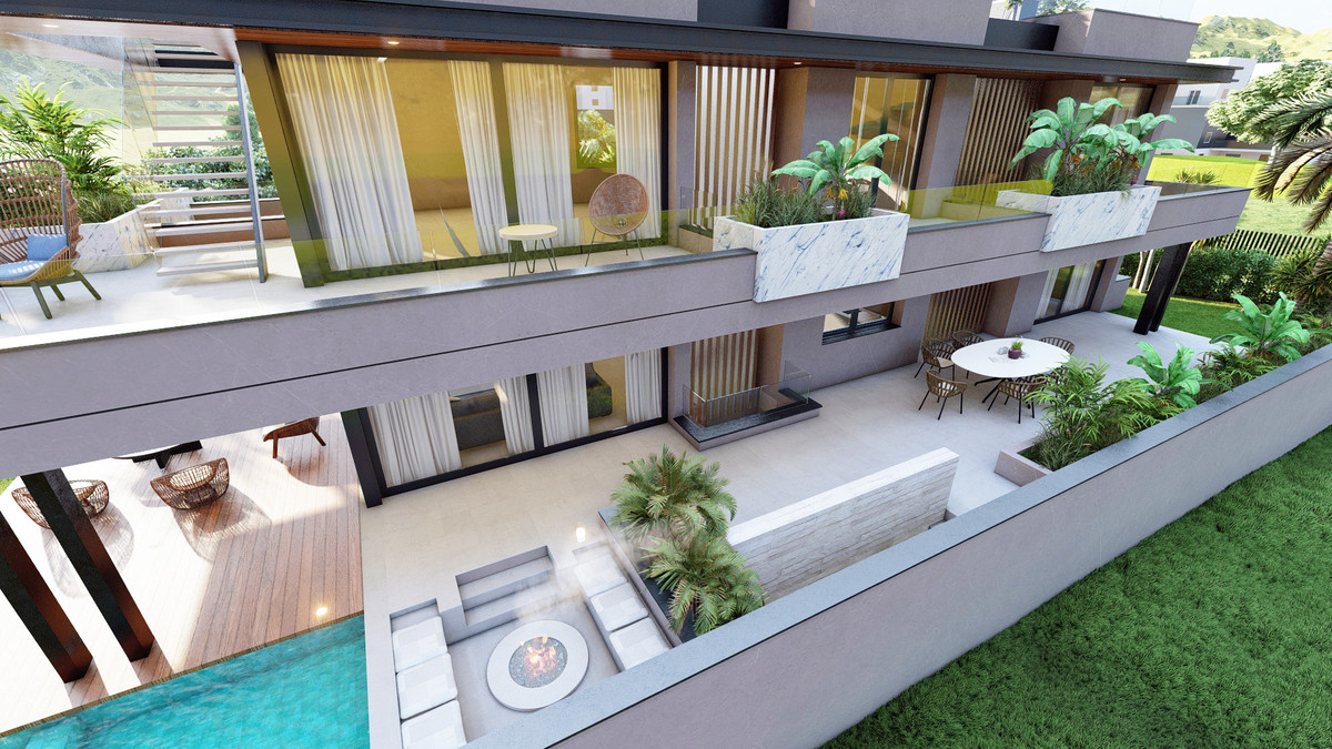 Villa for sale in Benalmadena