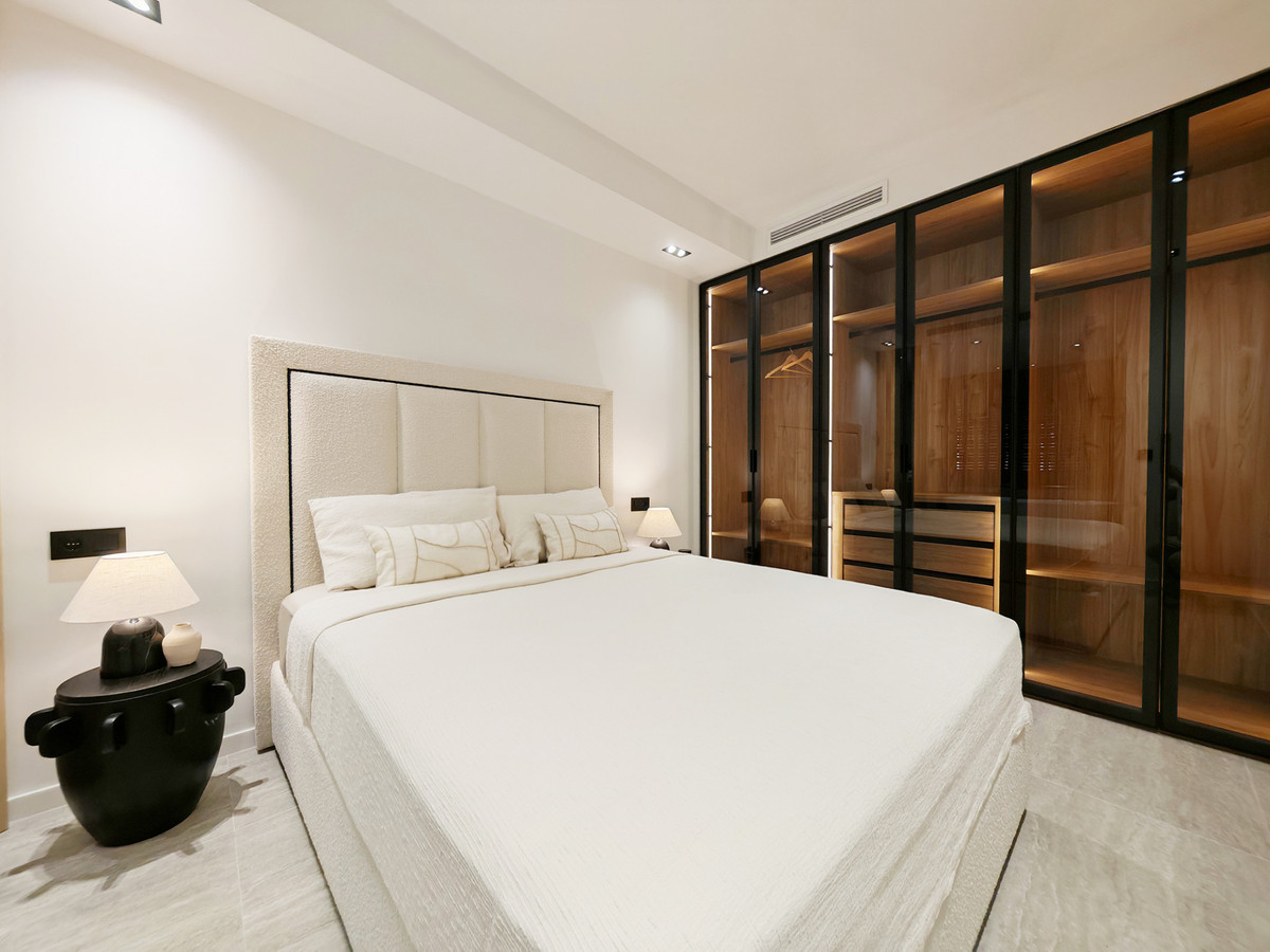 DP-12-R5209327-11 Apartment for sale in Estepona