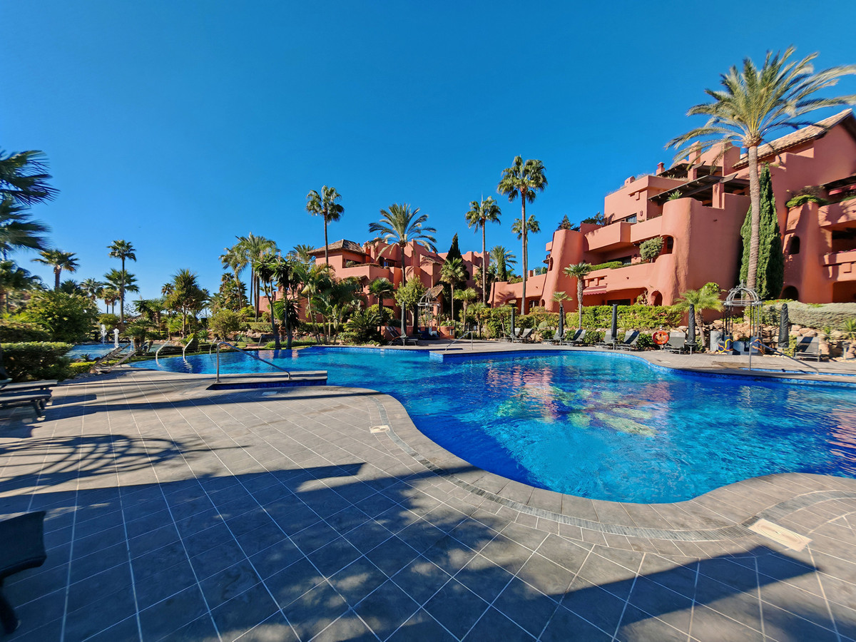 DP-12-R5209327-23 Apartment for sale in Estepona