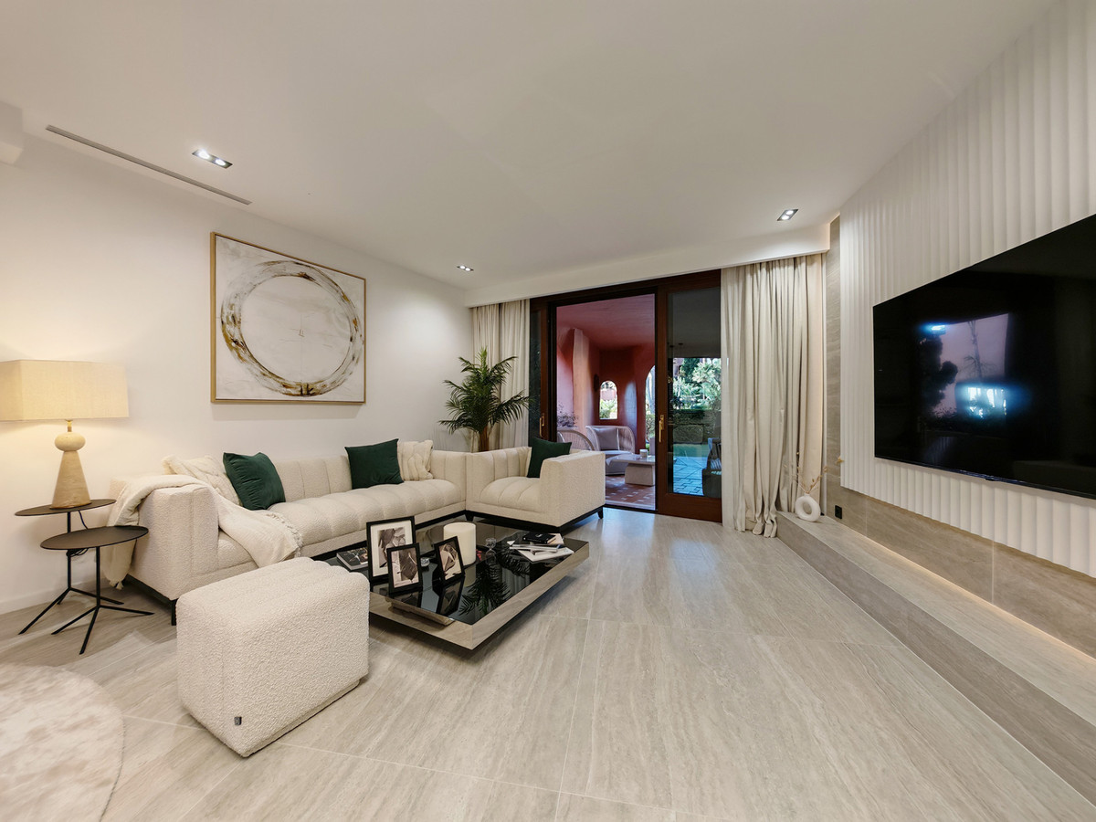 DP-12-R5209327-7 Apartment for sale in Estepona