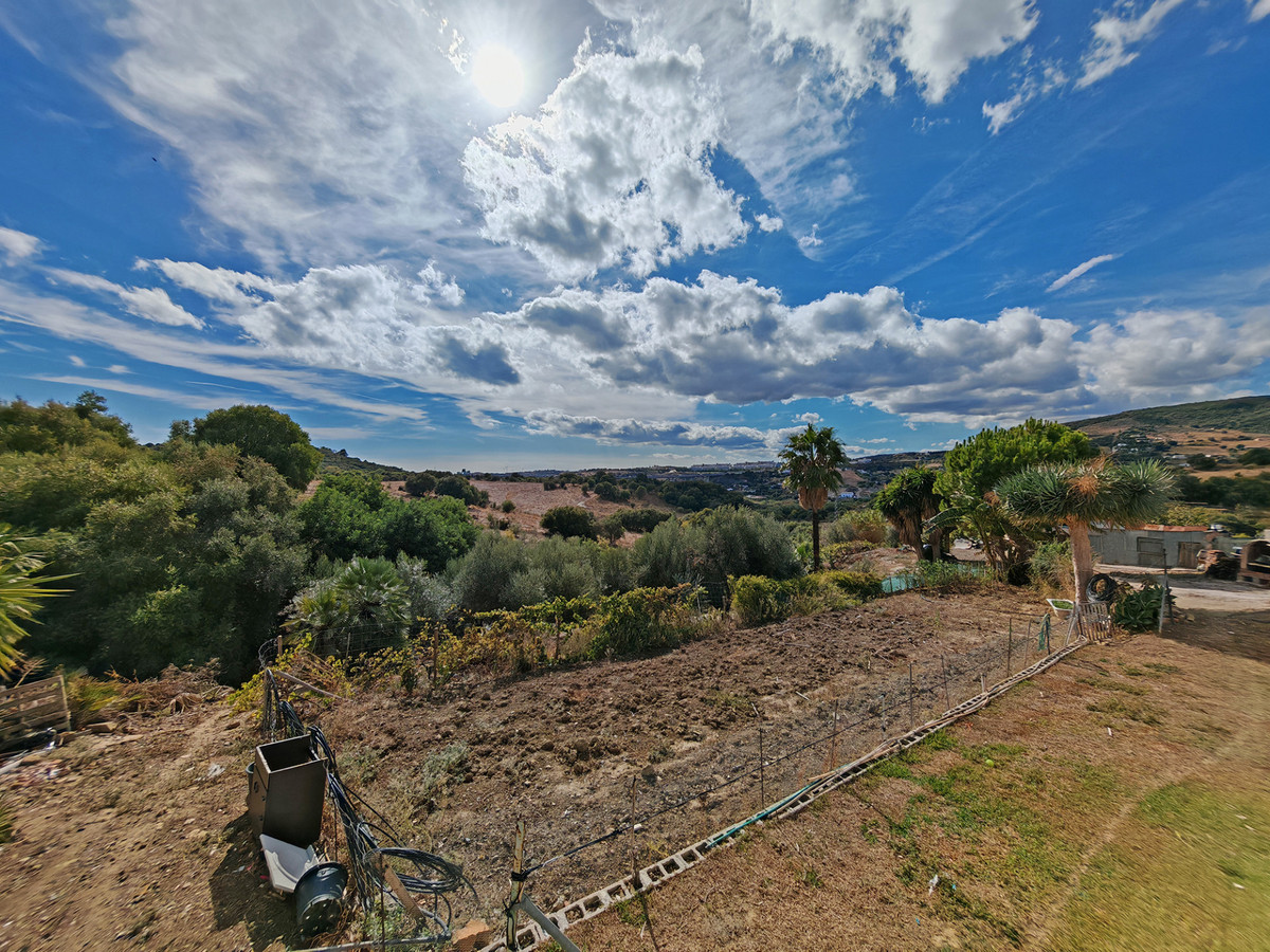 DP-12-R5215729-12 Finca for sale in Estepona