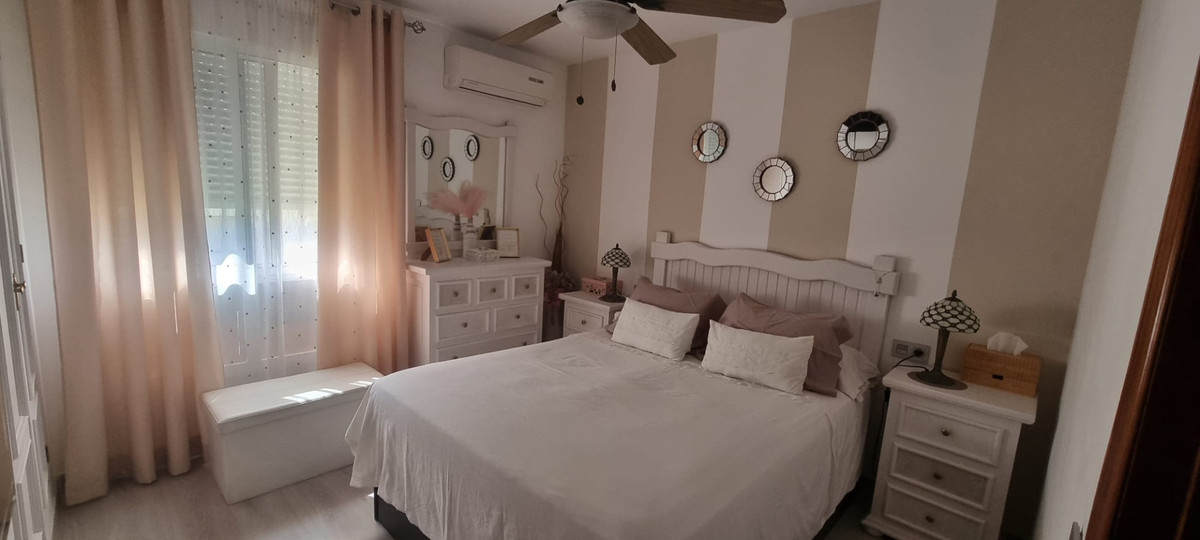 DP-12-R5227837-5 Penthouse for sale in Estepona