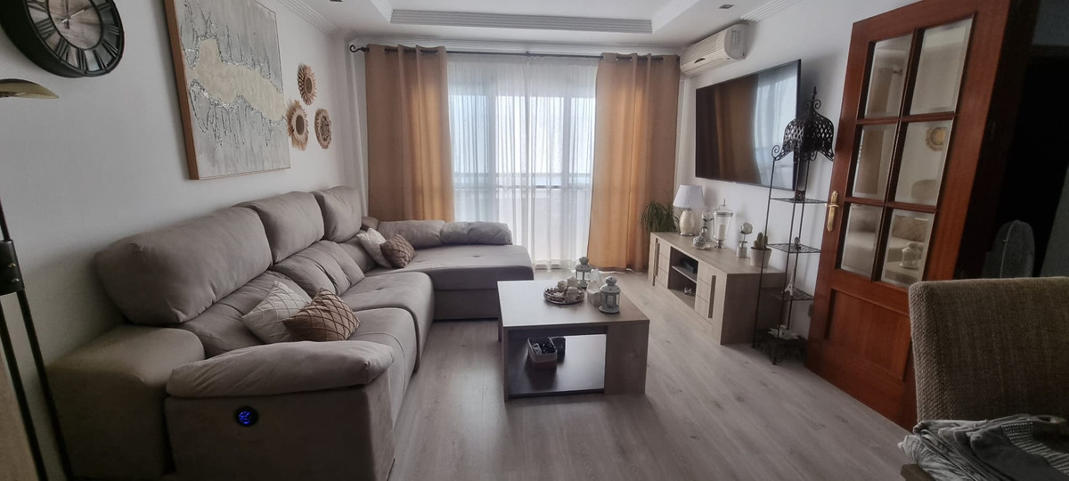 Penthouse for sale in Estepona