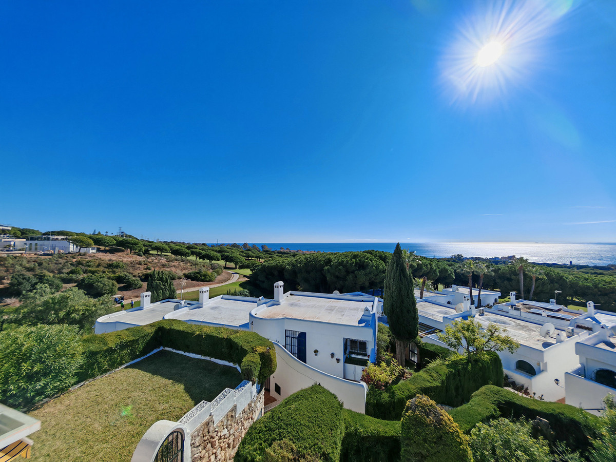 DP-12-R5236669-1 Townhouse for sale in Cabopino