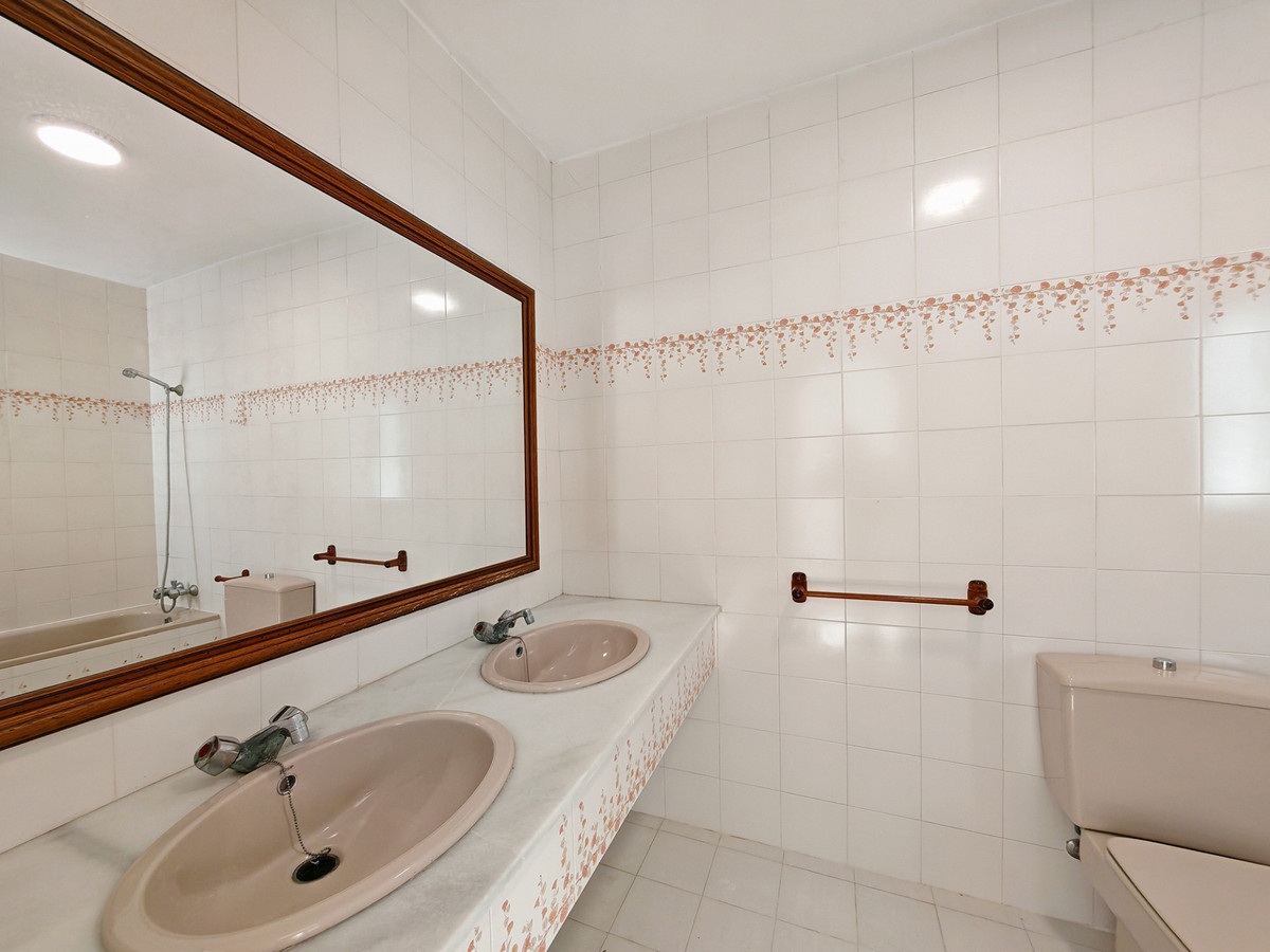 DP-12-R5236669-10 Townhouse for sale in Cabopino