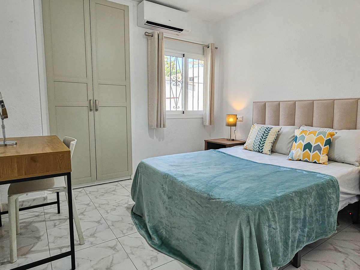 DP-12-R5242030-13 Villa for sale in Riviera del Sol