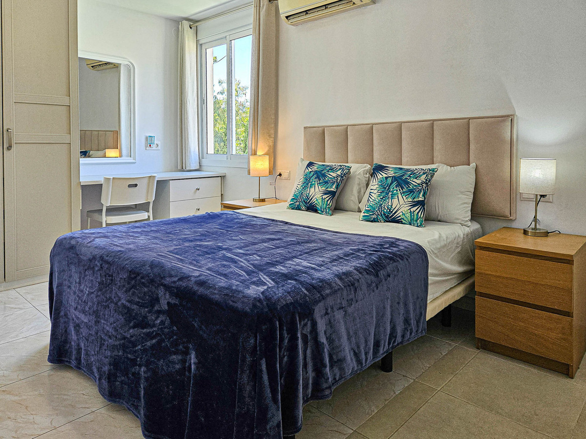 DP-12-R5242030-16 Villa for sale in Riviera del Sol