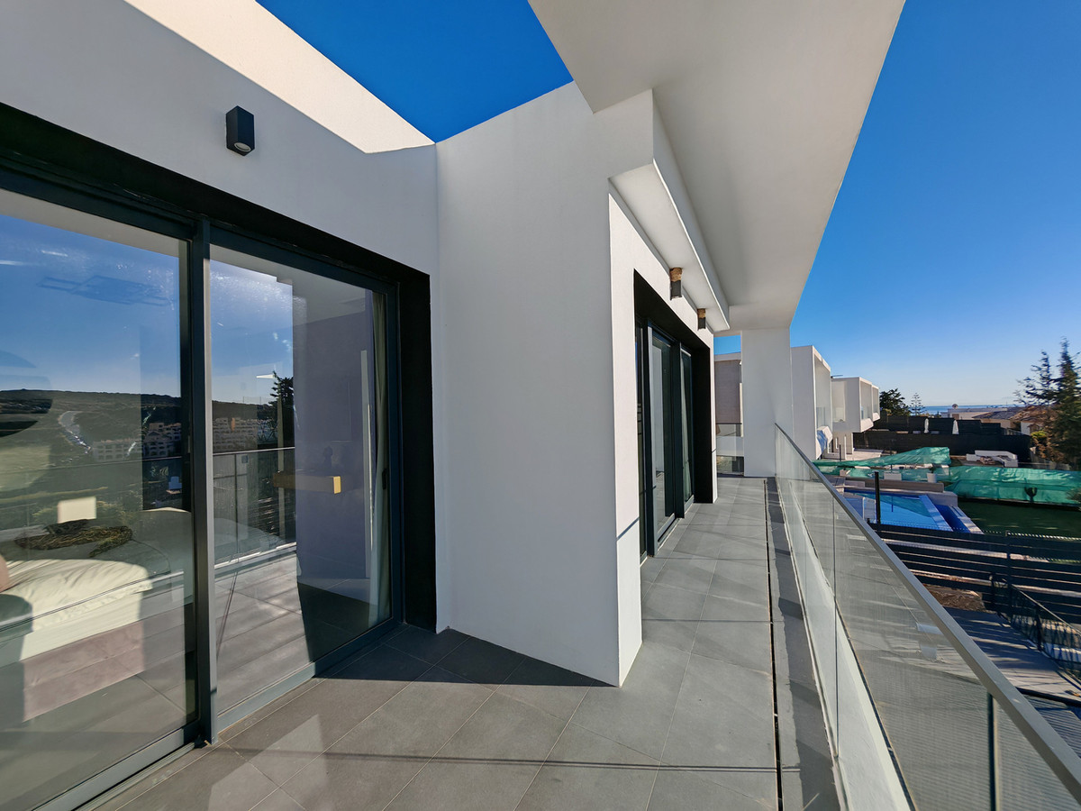 Villa for sale in Valle Romano