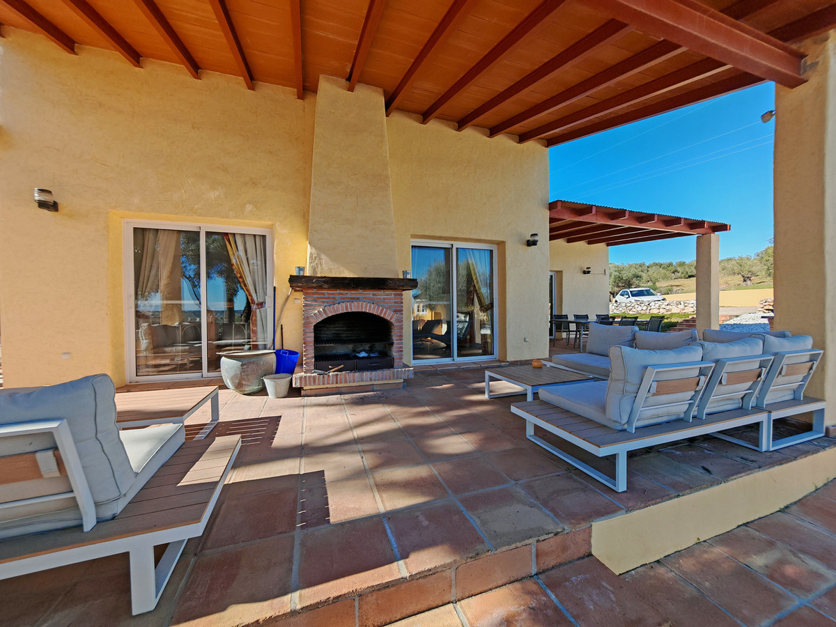Finca for sale in Coín
