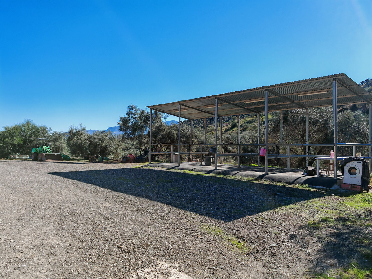 Finca for sale in Coín