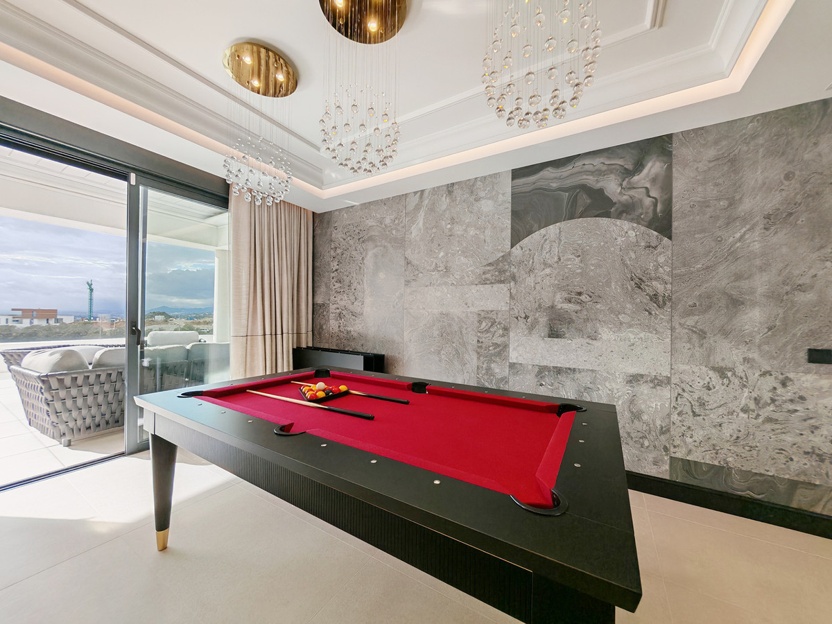DP-12-R5294920-8 Penthouse for sale in Marbella