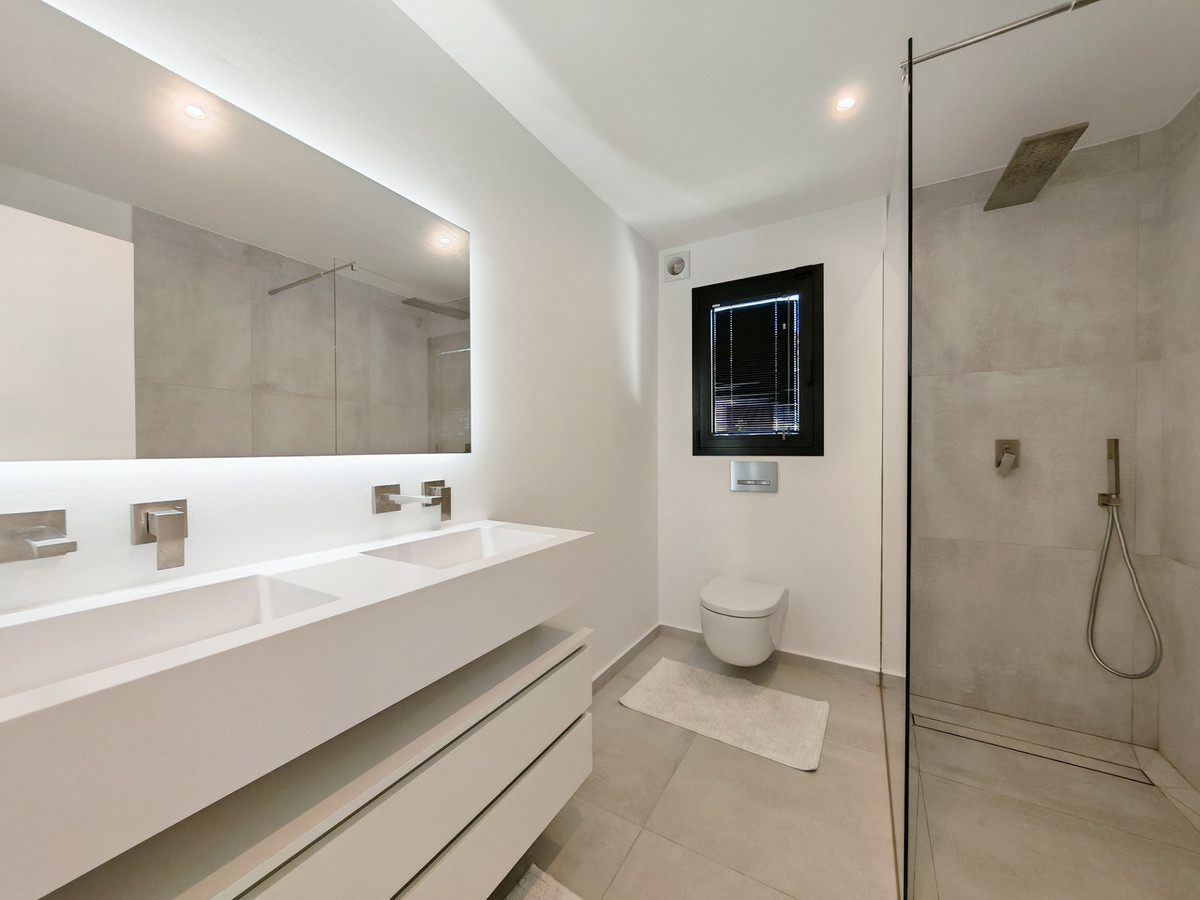 Villa for sale in El Chaparral