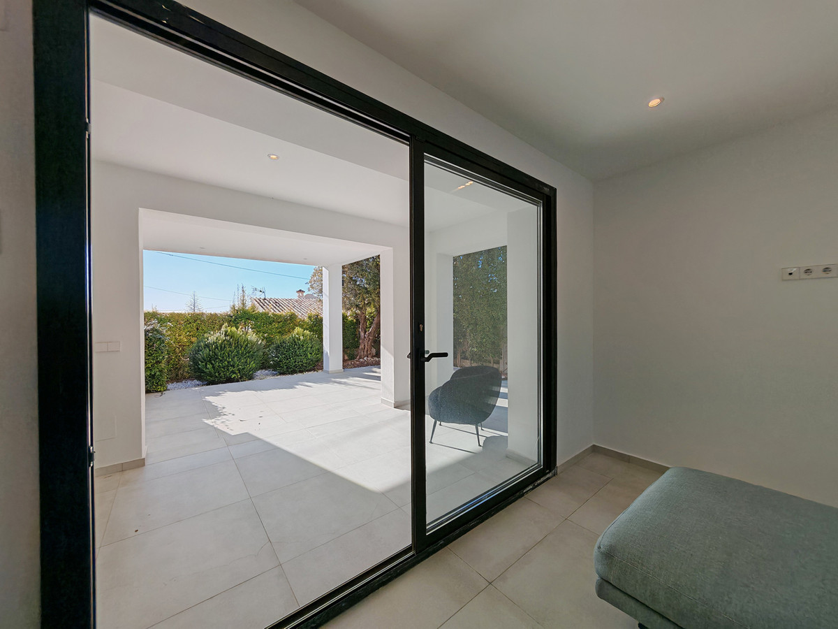 Villa for sale in El Chaparral