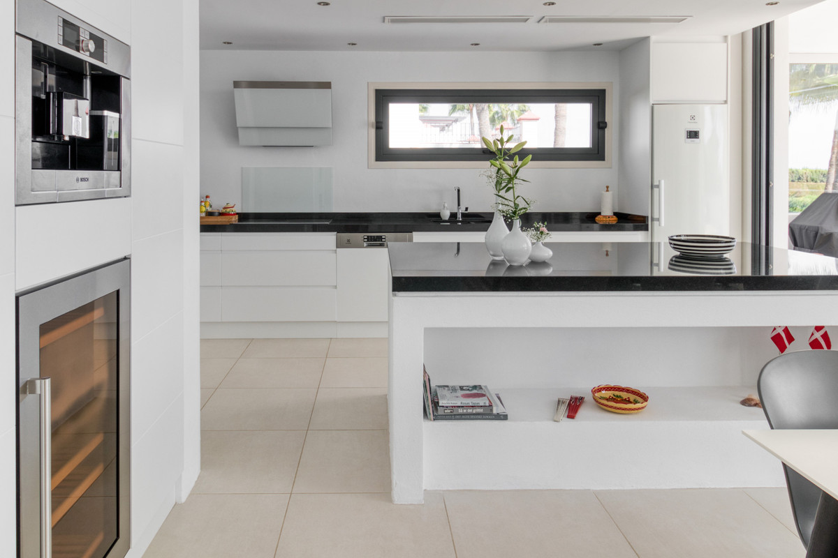 Villa for sale in La Cala de Mijas