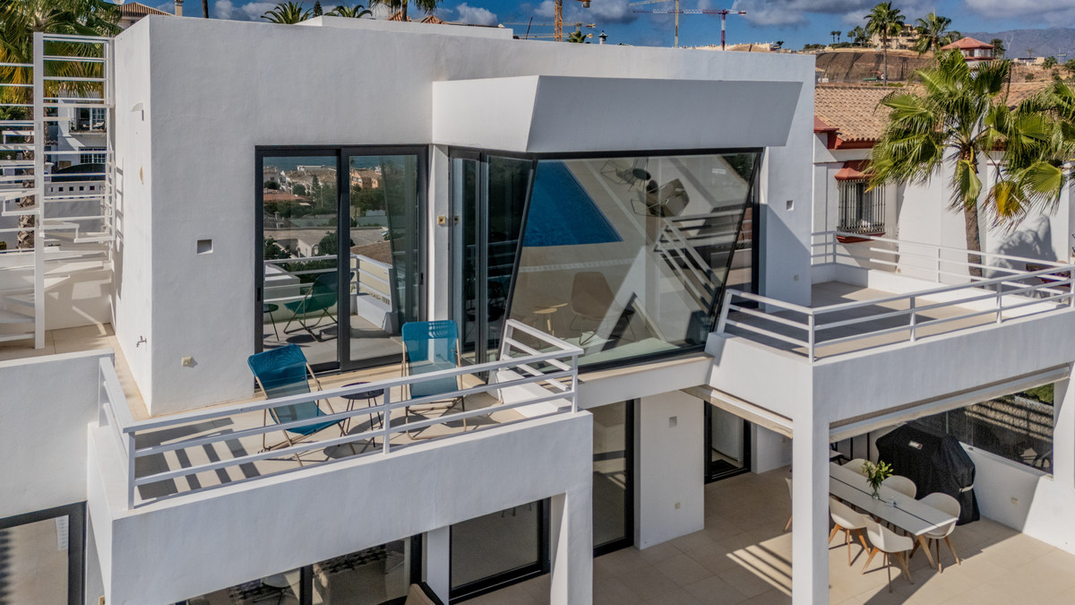 Villa for sale in La Cala de Mijas