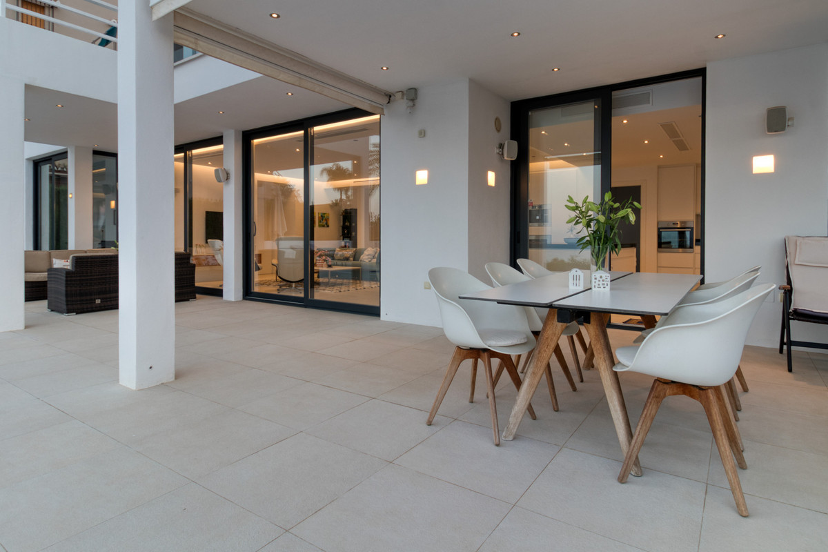 Villa for sale in La Cala de Mijas