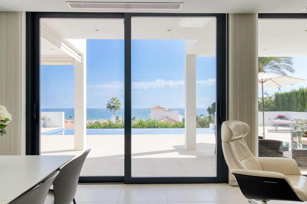 Villa for sale in La Cala de Mijas