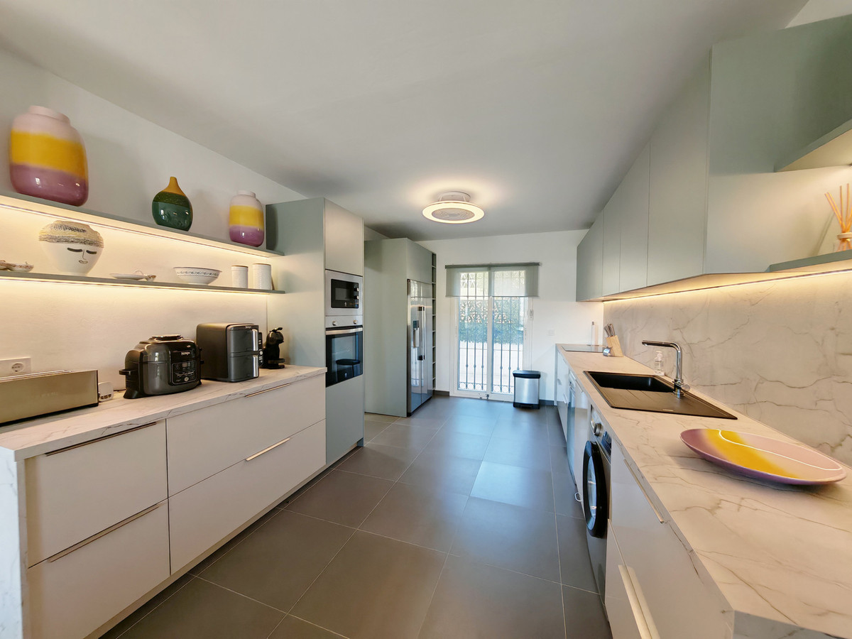 DP-12-R5330005-7 Townhouse for sale in Riviera del Sol